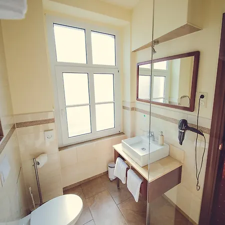 Arena Hotel 4*